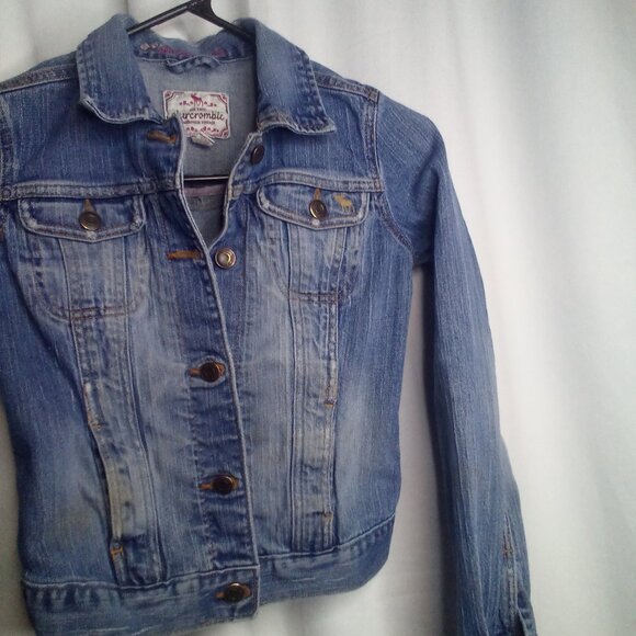 Abercrombie Denim Jacket S Juniors Cropped Button Up Light Wash Blue - Picture 11 of 16